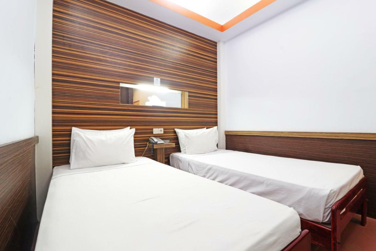 Mutiara Sari Hotel Makassar Exterior foto